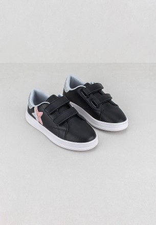 Meran Girls Slip Ons Black