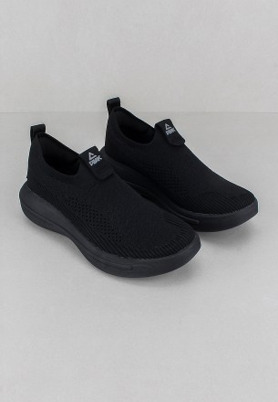 Peak Men Slip Ons Black