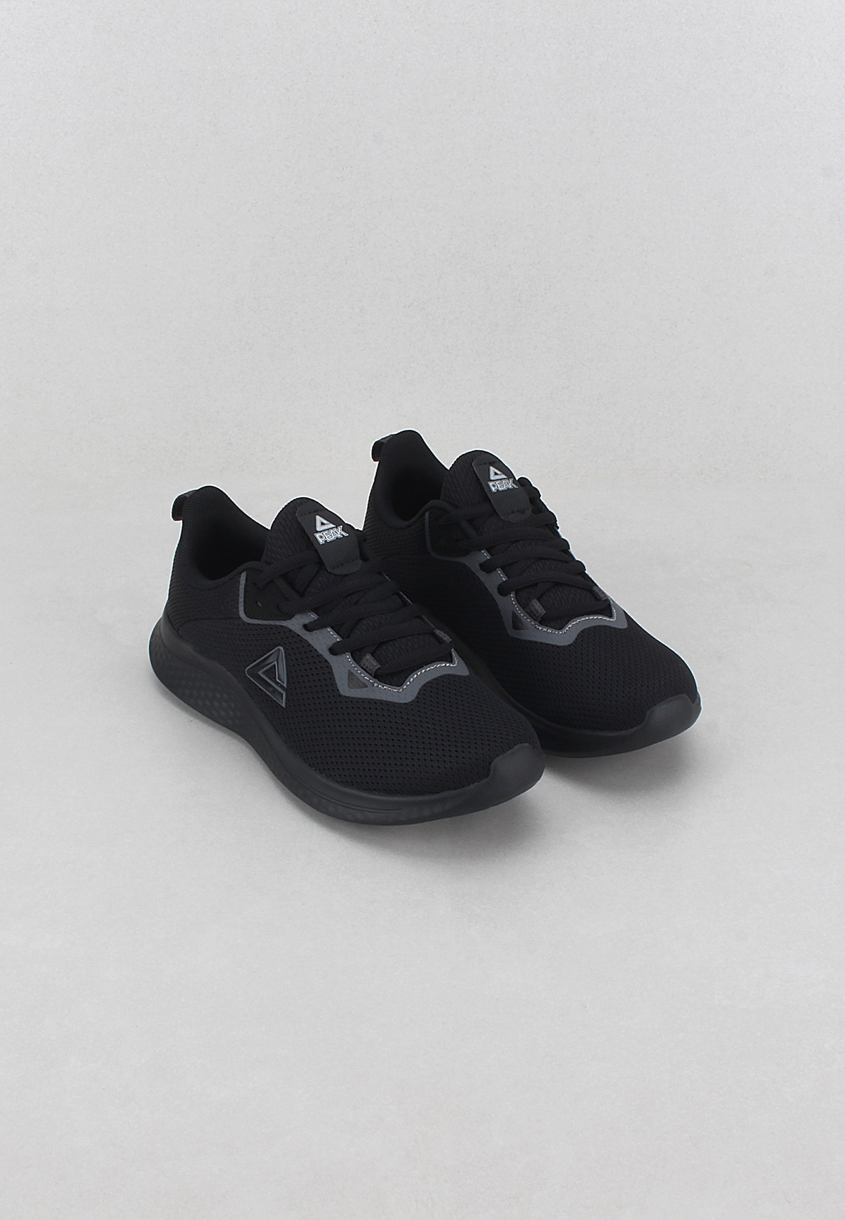 Women : Peak Women Sport Shoes Black