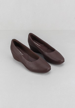 Piccadilly Women Slip Ons Coffee