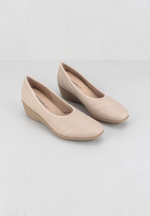 Piccadilly Women Slip Ons Beige