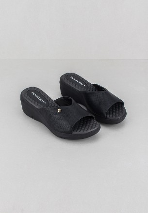 Piccadilly Women Slippers Black