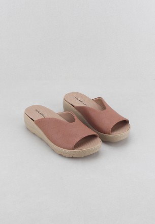 Piccadilly Women Slippers Brown