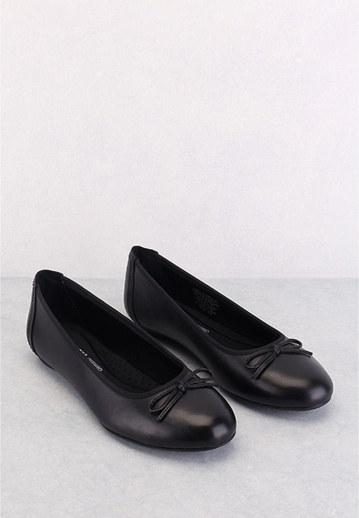 Rockport black sale flats