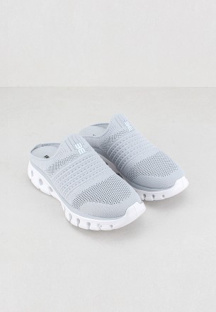 Walkmat Women Slip Ons Light Gray