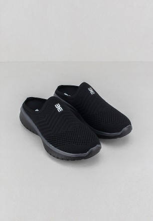 Walkmat Women Slip Ons Black