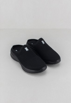 Walkmat Women Slip Ons Black