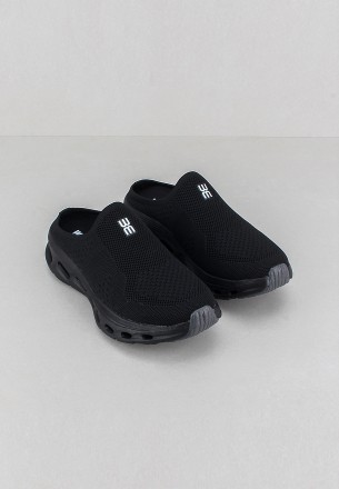 Walkmat Women Slip Ons Black