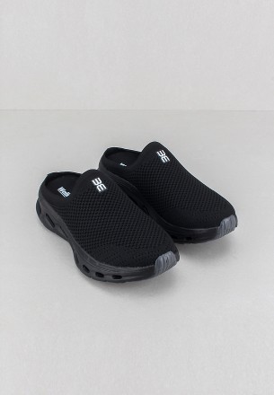 Walkmat Women Slip Ons Black